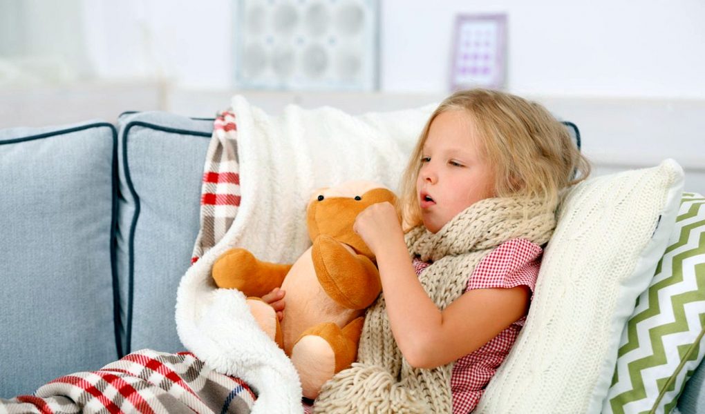 Как вылечить у ребенка влажный кашель и насморк